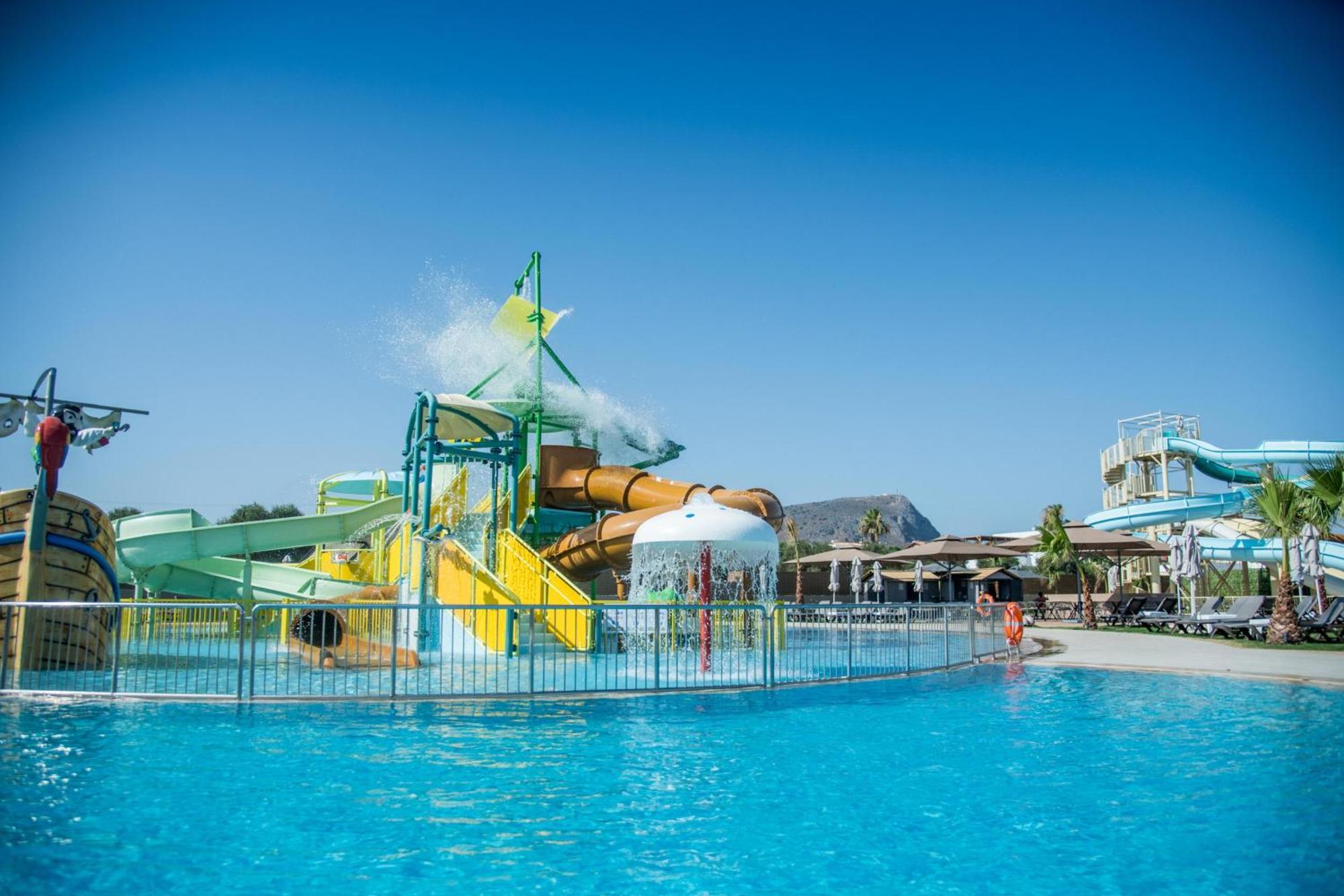 Senseana Sea Side Resort & Aquadventure 아날립시 외부 사진