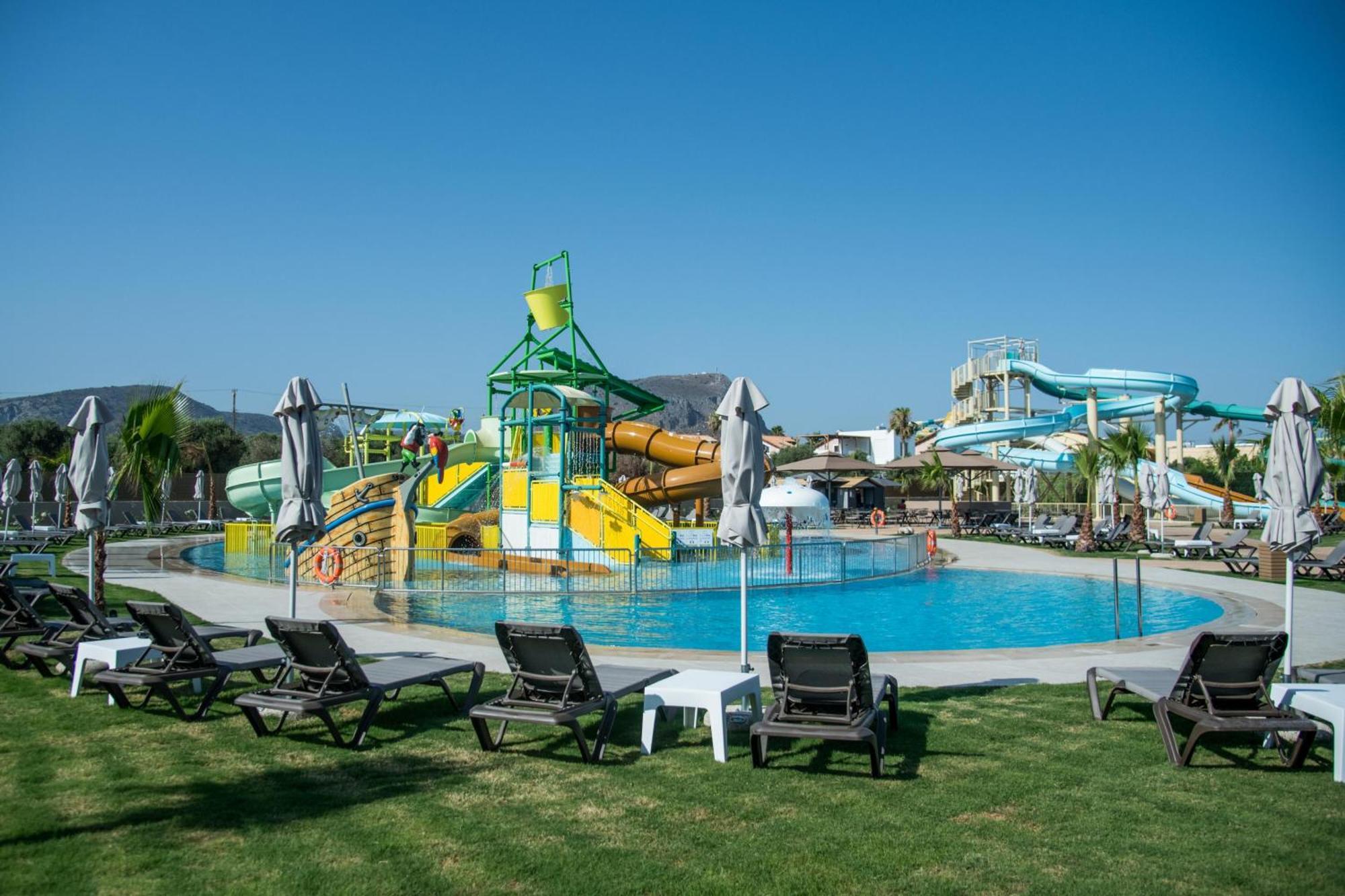Senseana Sea Side Resort & Aquadventure 아날립시 외부 사진