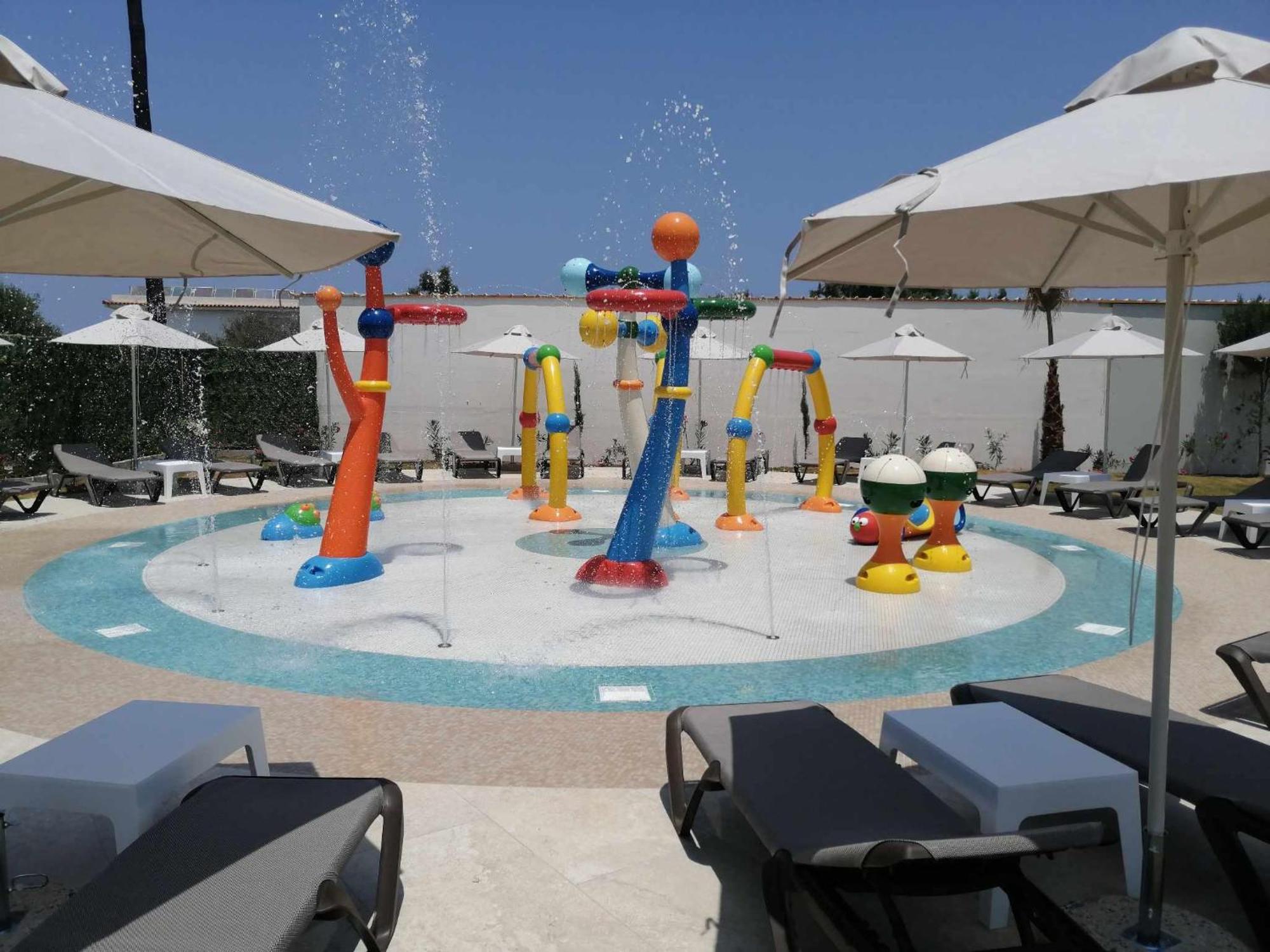 Senseana Sea Side Resort & Aquadventure 아날립시 외부 사진